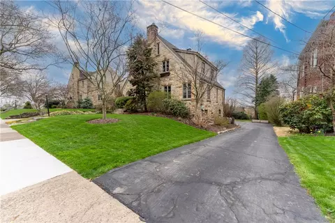 Exterior - 250 Outlook Dr, Pittsburgh, PA 15228 photo 8 of 9