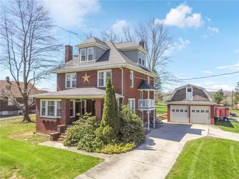 949 Miller Picking Rd, Davidsville, PA 15928