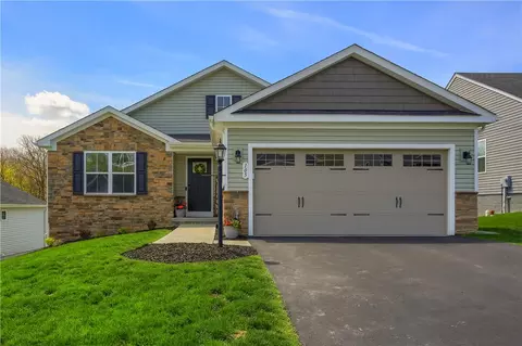 105 Touchstone Ct, Harmony, PA 16037