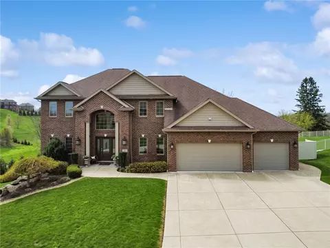 7693 Natalie Ln, Irwin, PA 15642