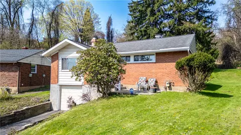 431 Elwood Dr, Pittsburgh, PA 15235