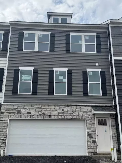 672 Olivia St, Pittsburgh, PA 15205