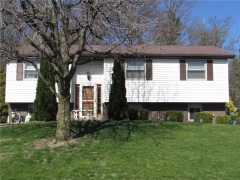 530 Monticello Dr, Delmont, PA 15626