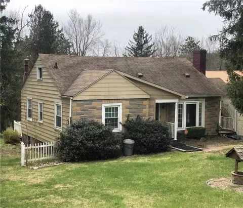 159 Oakville Rd, Beaver Falls, PA 15010