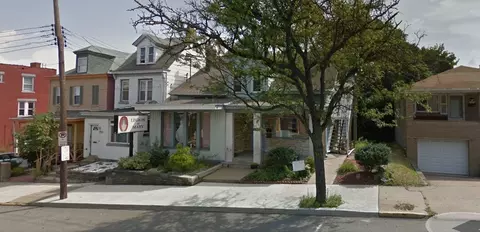 1705 Brownsville, Pittsburgh, PA 15210