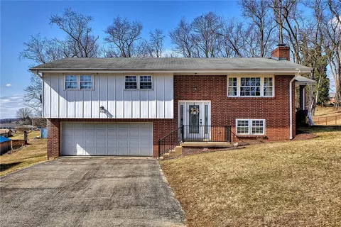 860 Rebecca St, Irwin, PA 15642