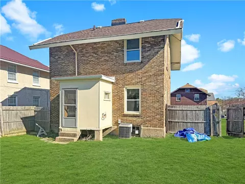 Exterior - 100 Shenango Blvd, Farrell, PA 16121 photo 6 of 8