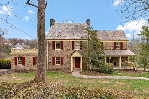 2013 Murdstone Rd, Pittsburgh, PA 15241