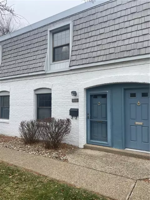 1010 Pennsbury Blvd, Pittsburgh, PA 15205