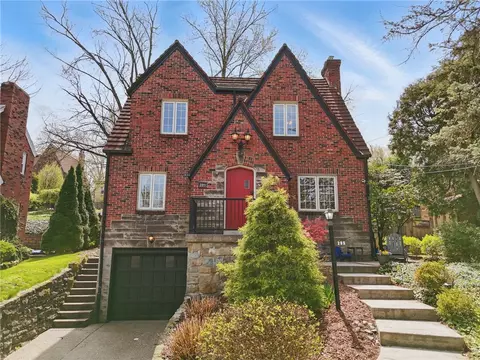 285 Newburn Dr, Pittsburgh, PA 15216