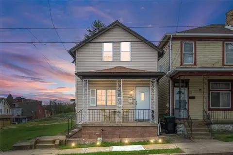 26 May Ave, Mckees Rocks, PA 15136