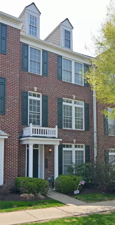 602 Arbor Ct, Pittsburgh, PA 15238