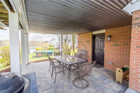110 Walnut Dr, Eighty Four, PA 15330 photo 42
