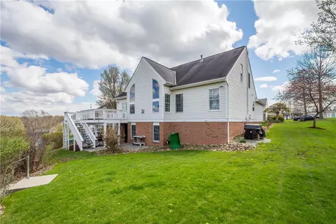 110 Walnut Dr, Eighty Four, PA 15330 photo 48