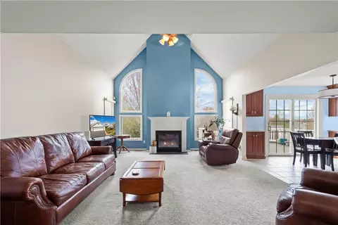 110 Walnut Dr, Eighty Four, PA 15330 photo 9