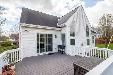 110 Walnut Dr, Eighty Four, PA 15330 photo 41