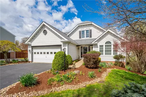 110 Walnut Dr, Eighty Four, PA 15330