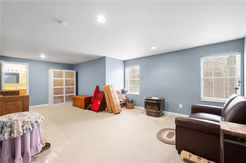 110 Walnut Dr, Eighty Four, PA 15330 photo 35