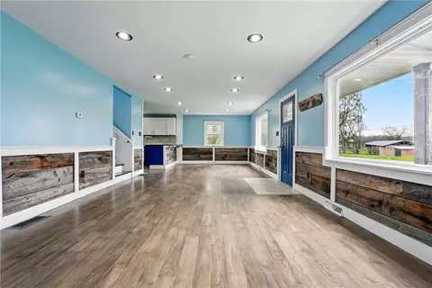 Living - 164 Burrows Rd, West Middlesex, PA 16159 photo 3 of 5