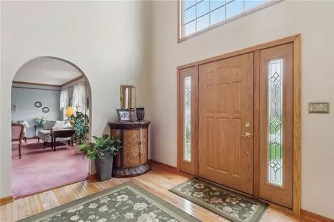 Entry Way - 509 Jackson Dr, Apollo, PA 15613 photo 3 of 7