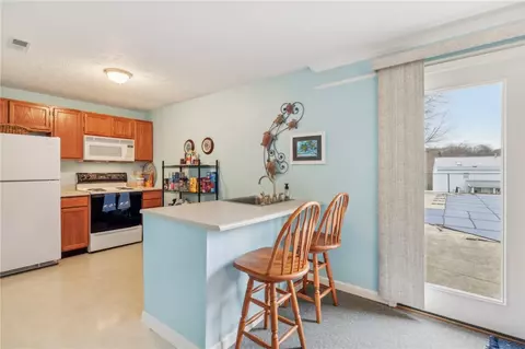 Kitchen - 509 Jackson Dr, Apollo, PA 15613 photo 4 of 5