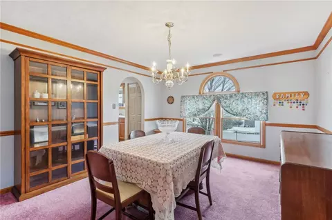 Dining - 509 Jackson Dr, Apollo, PA 15613 photo 1 of 3