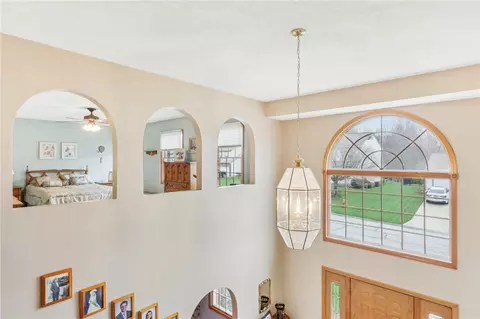 Entry Way - 509 Jackson Dr, Apollo, PA 15613 photo 6 of 7