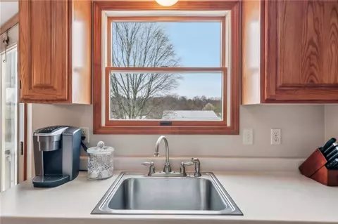 Kitchen - 509 Jackson Dr, Apollo, PA 15613 photo 3 of 5