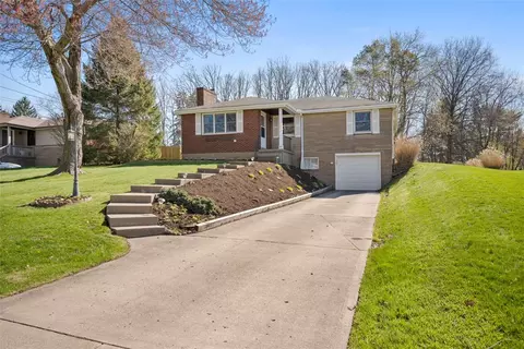 9460 Magellan Dr, Pittsburgh, PA 15237