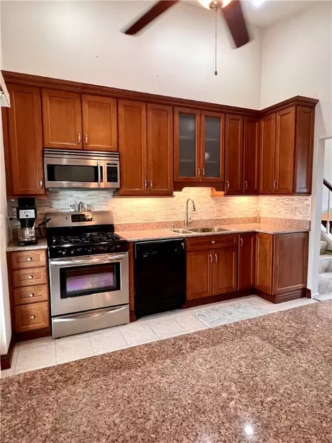 17 Barri Dr, Irwin, PA 15642 photo 13