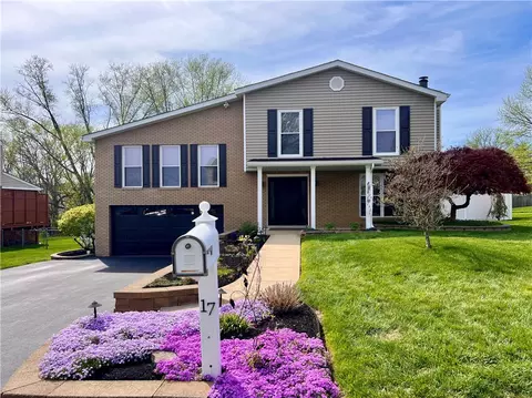 17 Barri Dr, Irwin, PA 15642