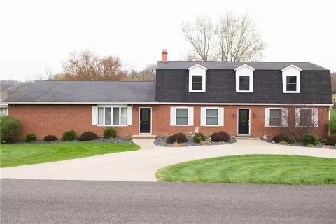 205 Crago Ave, Waynesburg, PA 15370