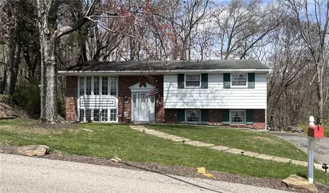 3112 Albine Dr, Glenshaw, PA 15116