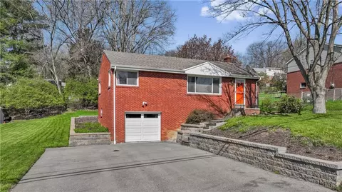 23 Pontiac Rd, Pittsburgh, PA 15241