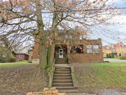 1302 Vance Ave, Coraopolis, PA 15108