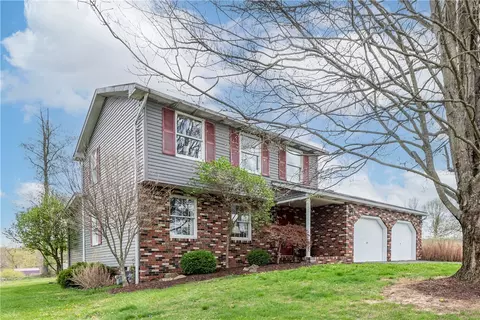 120 Elm Dr, Rices Landing, PA 15357