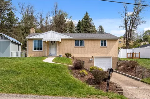 202 Glenwood Dr, Pittsburgh, PA 15209