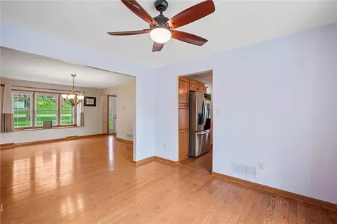 7024 Franklin Rd, Seven Fields, PA 16046 photo 9