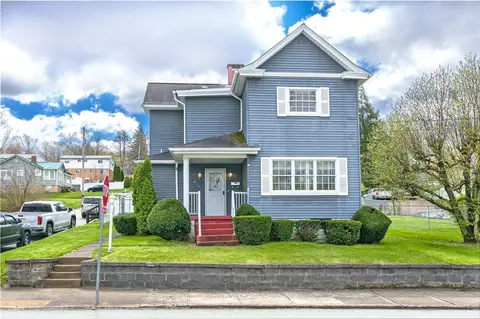815 Franklin Ave, Connellsville, PA 15425