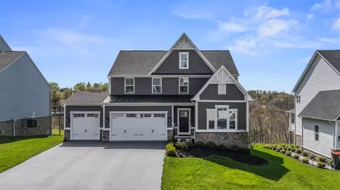 237 Sonni Ln, Mckees Rocks, PA 15136