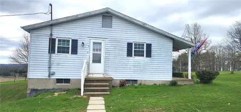 2733 Arcadia Rd, Cherry Tree, PA 15724 photo 4