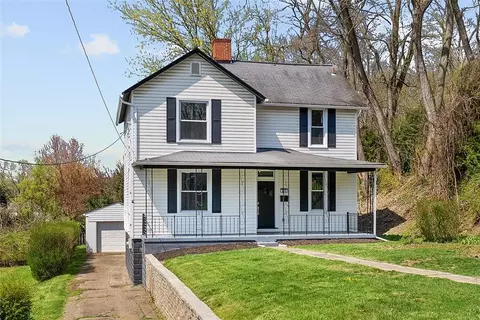 215 Pillow Ave, Cheswick, PA 15024