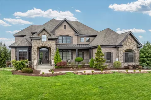 318 Braeburn Dr, Mcmurray, PA 15317