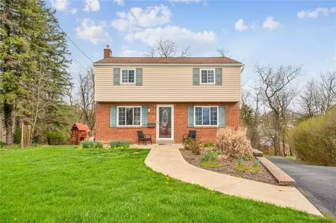 48 Samoa Dr, Pittsburgh, PA 15239