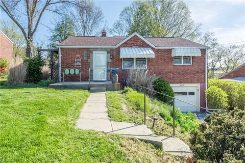 549 Chessbriar Dr, Bethel Park, PA 15102