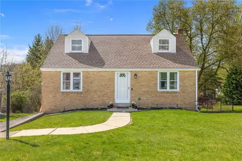 315 Iroquois Ave, Pittsburgh, PA 15237