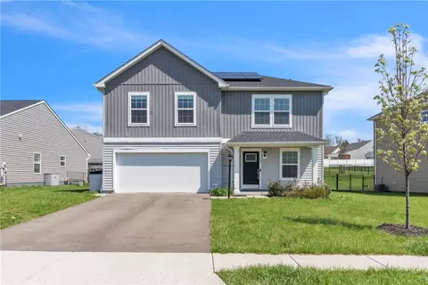 138 Leslie Farms Dr, Evans City, PA 16033