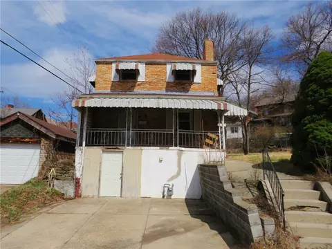 1111 Ridgeland Dr, Pittsburgh, PA 15212