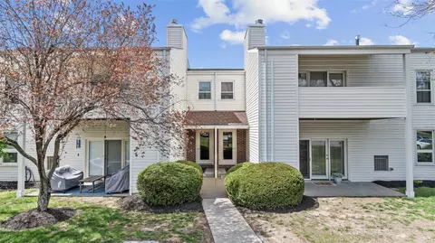 1805 Kenzie Dr, Pittsburgh, PA 15205