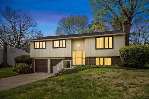 173 Penn Lear Dr, Monroeville, PA 15146